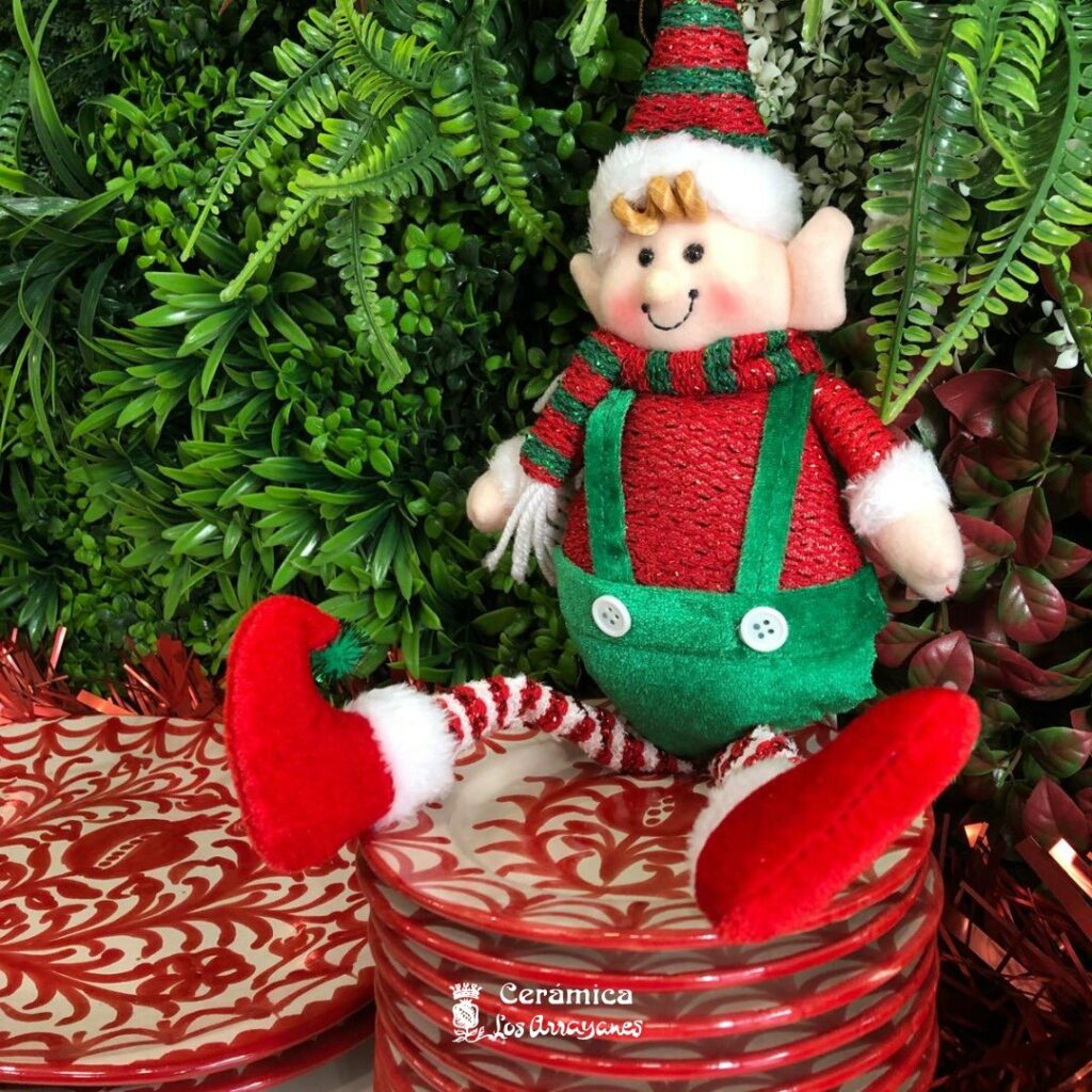 Instagram post from ceramicalosarrayanes. This post is in position 3.