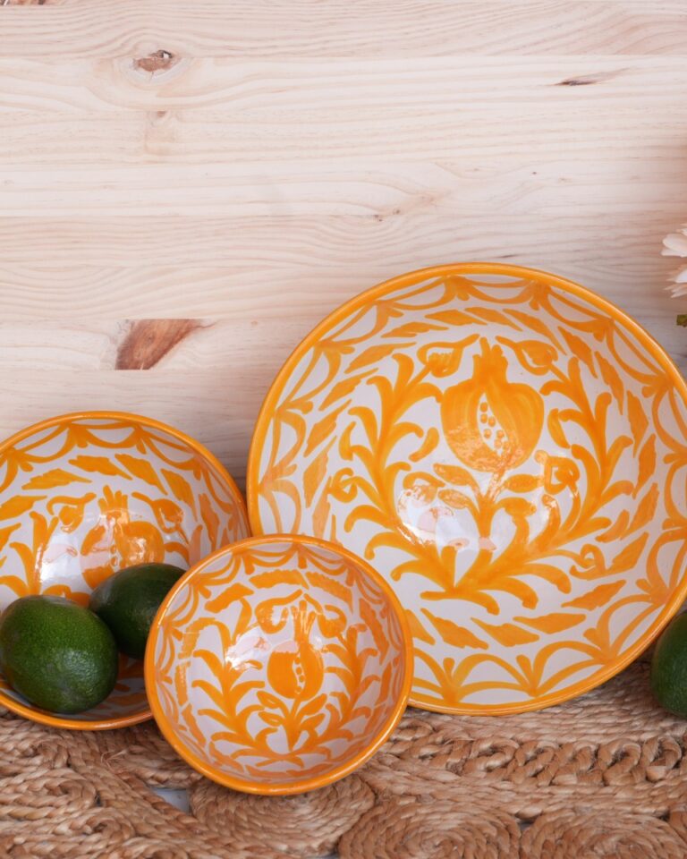 Instagram post from ceramicalosarrayanes. This post is in position 1.