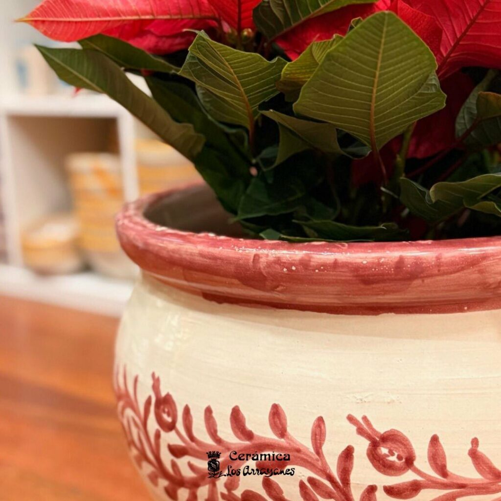 Instagram post from ceramicalosarrayanes. This post is in position 1.