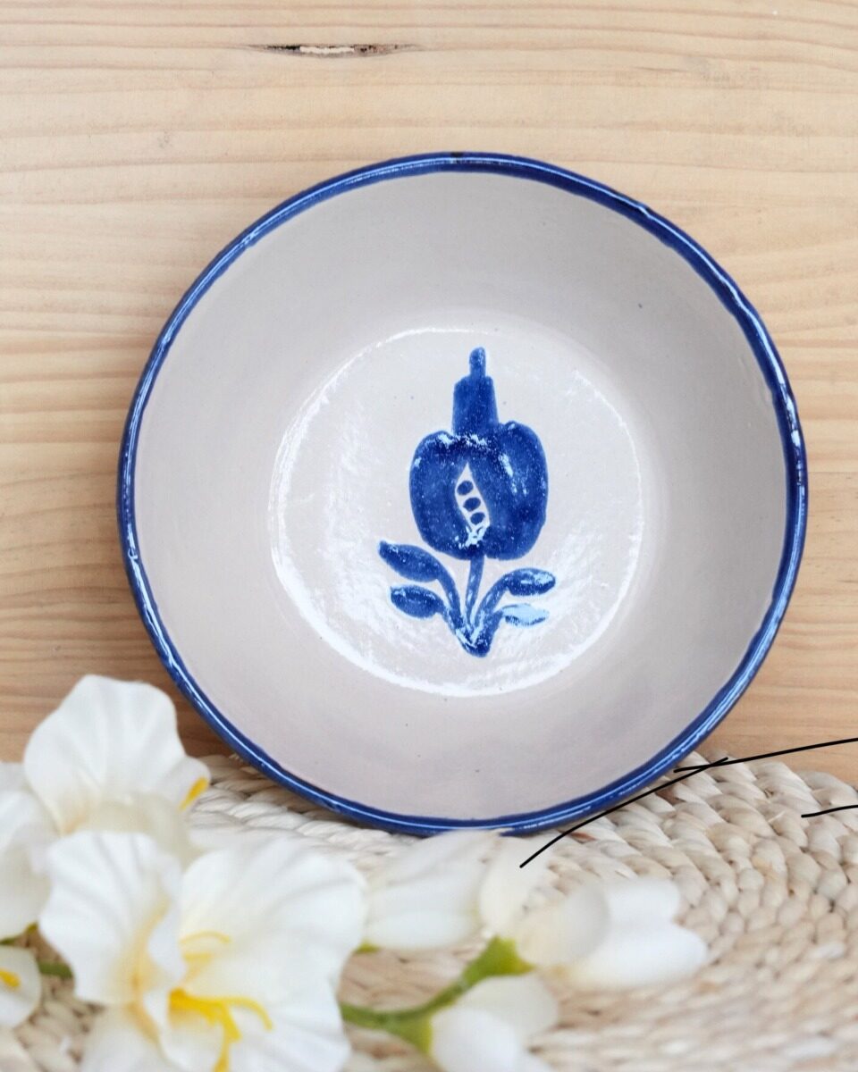 Instagram post from ceramicalosarrayanes. This post is in position 2.