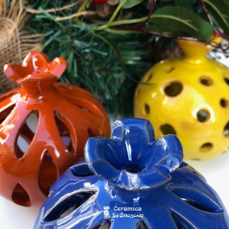 Instagram post from ceramicalosarrayanes. This post is in position 5.