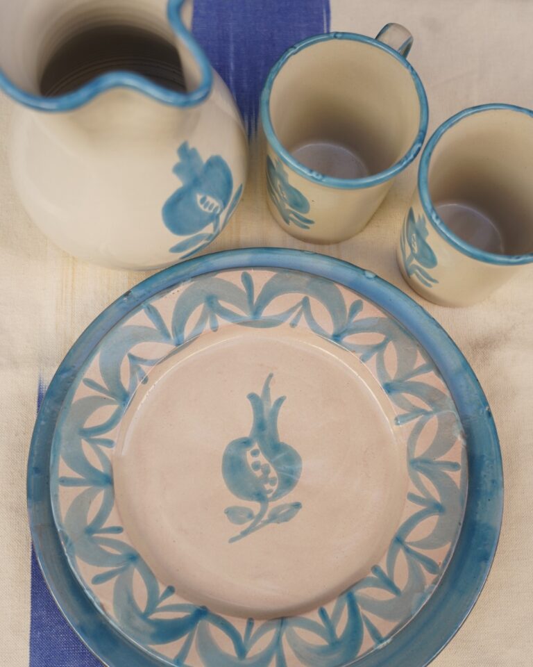 Instagram post from ceramicalosarrayanes. This post is in position 5.