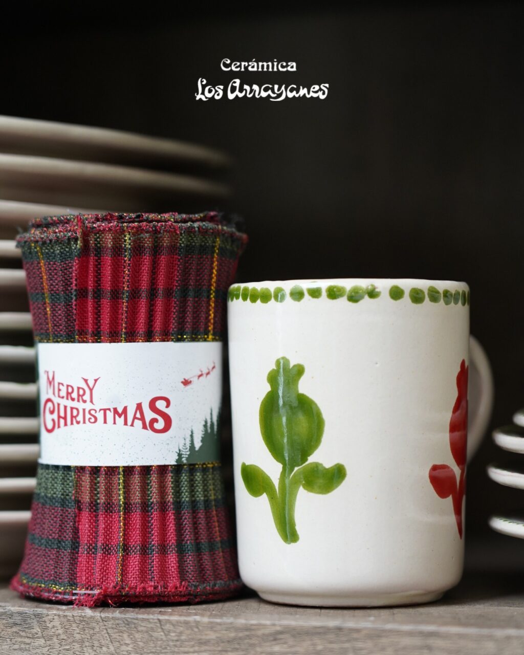 Instagram post from ceramicalosarrayanes. This post is in position 0.